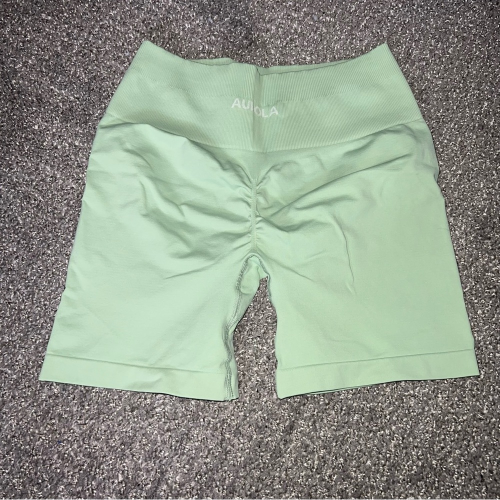 AUROLA Dream Collection Green biker shorts
